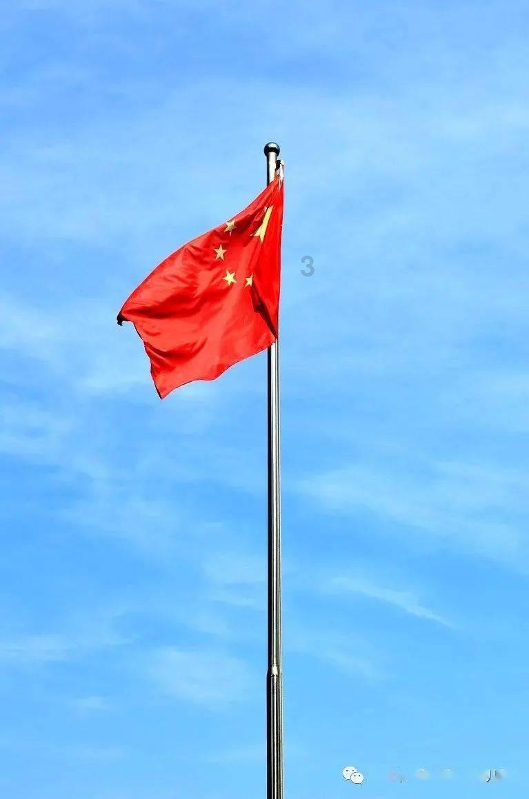 情系群众暖民心 盘龙区松华街道综合执法队获赠锦旗显担当
